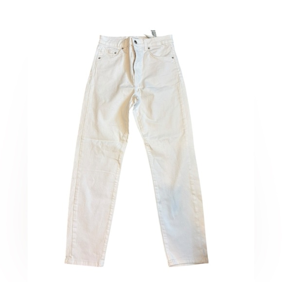 Stradivarius HIgh Waisted White Cream Denim Jeans Straight Leg Size 6 - Picture 1 of 9